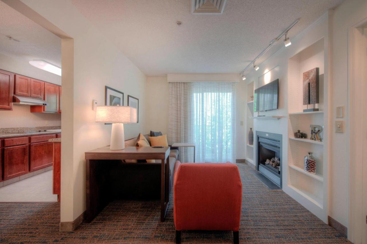 Residence Inn By Marriott Raleigh Crabtree Valley Bagian luar foto