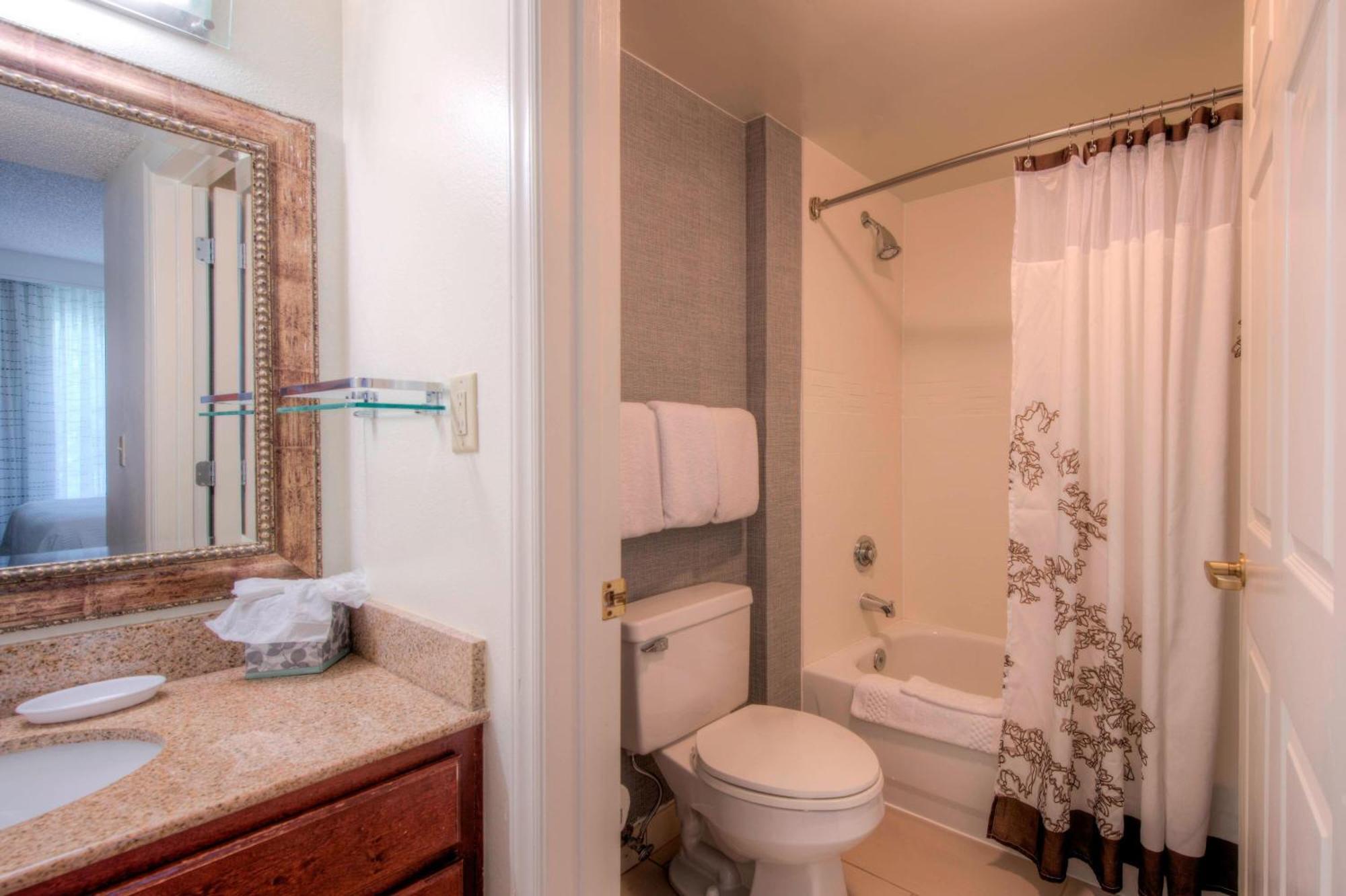 Residence Inn By Marriott Raleigh Crabtree Valley Bagian luar foto